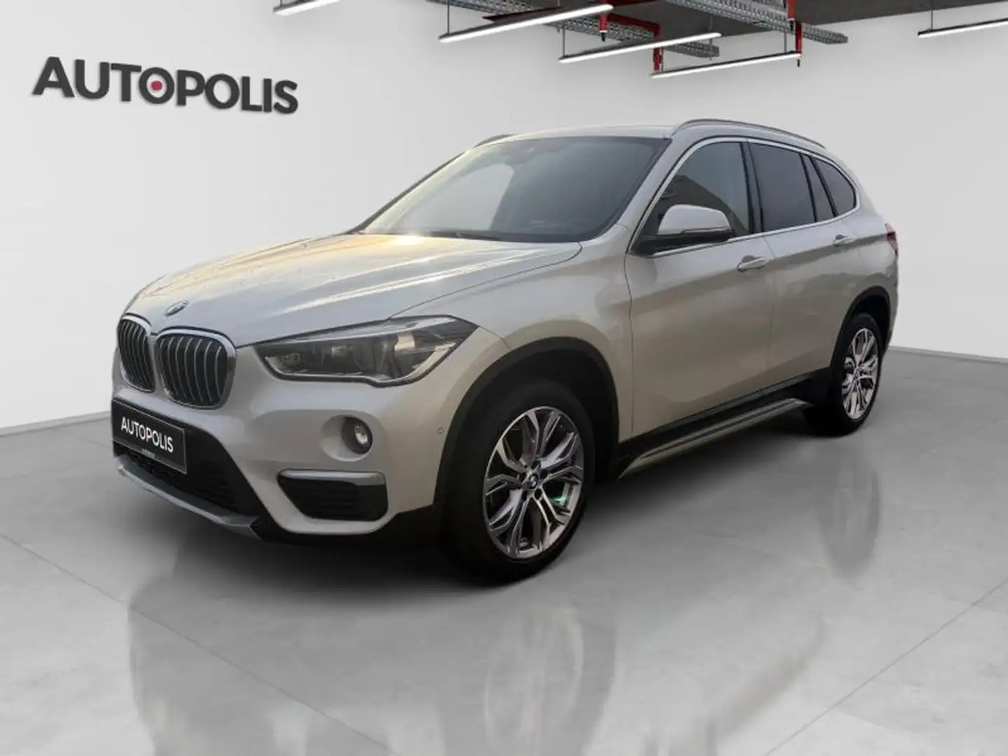 BMW X1 2.0L X1 xDrive18d Blanc - 1
