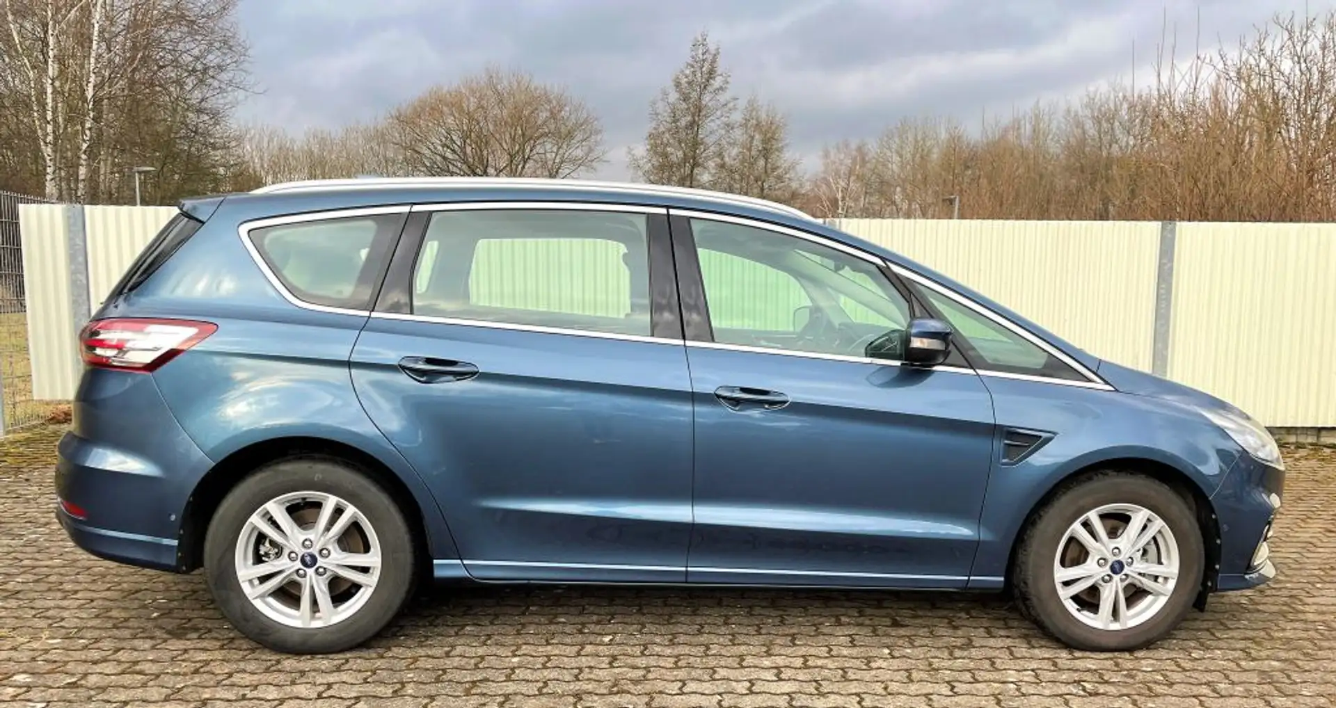 Ford S-Max 2.0 EcoBlue Aut. TITANIUM; Navi+Kamera+Alu+DAB Bleu - 2