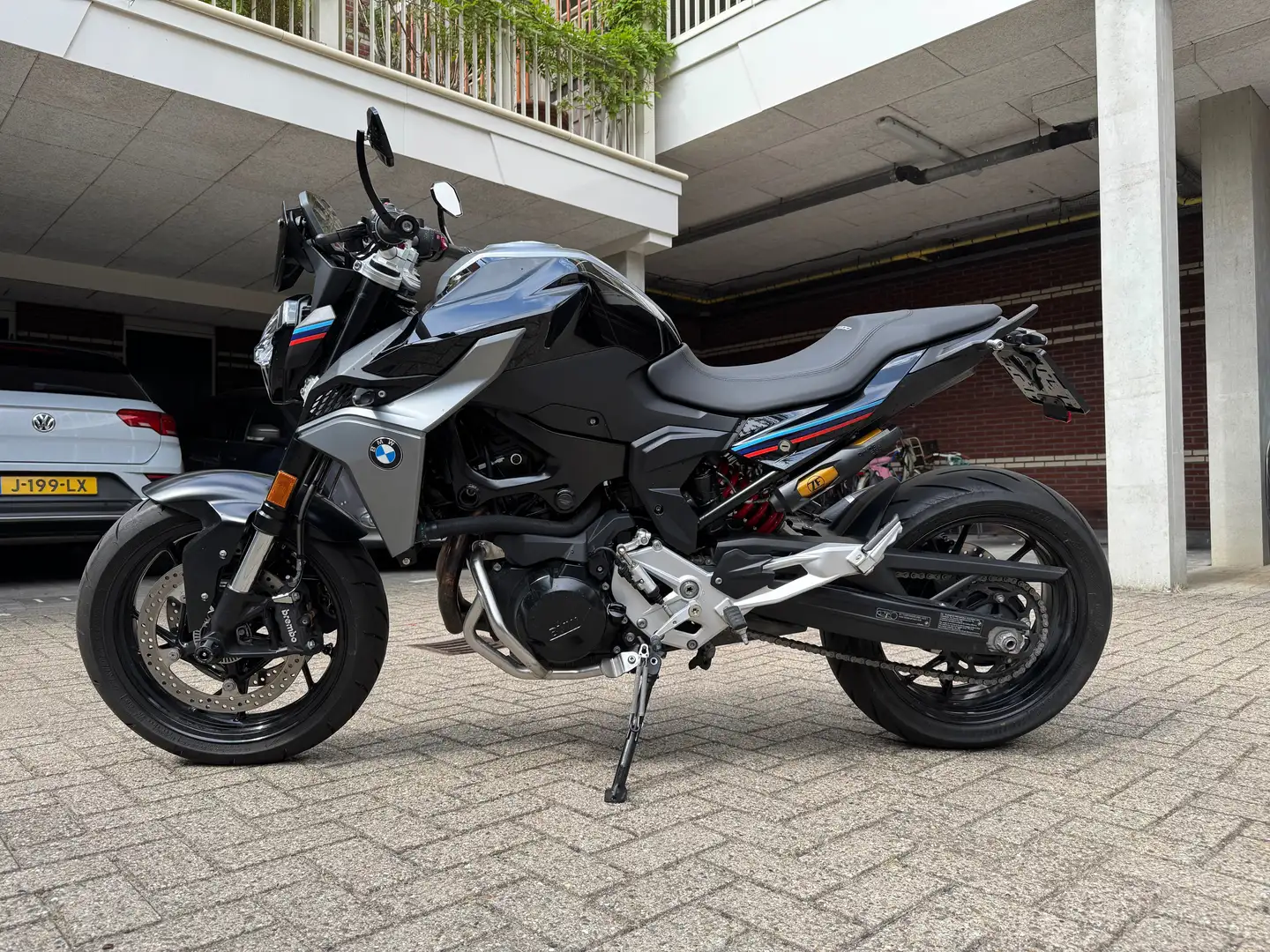 BMW F 900 R Full Options Zwart - 1