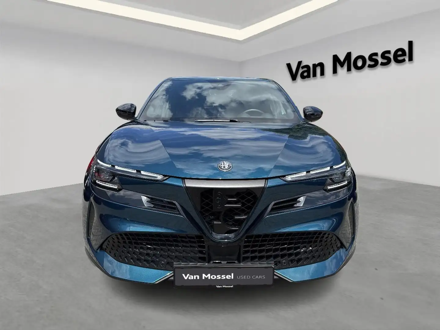 Alfa Romeo Junior BEV 156 - 54 kWh Elettrica Speciale Blauw - 2