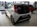 Toyota Aygo Sitzheizung Klimaautomatik Rückfahrkamera Alufelge Weiß - thumbnail 4