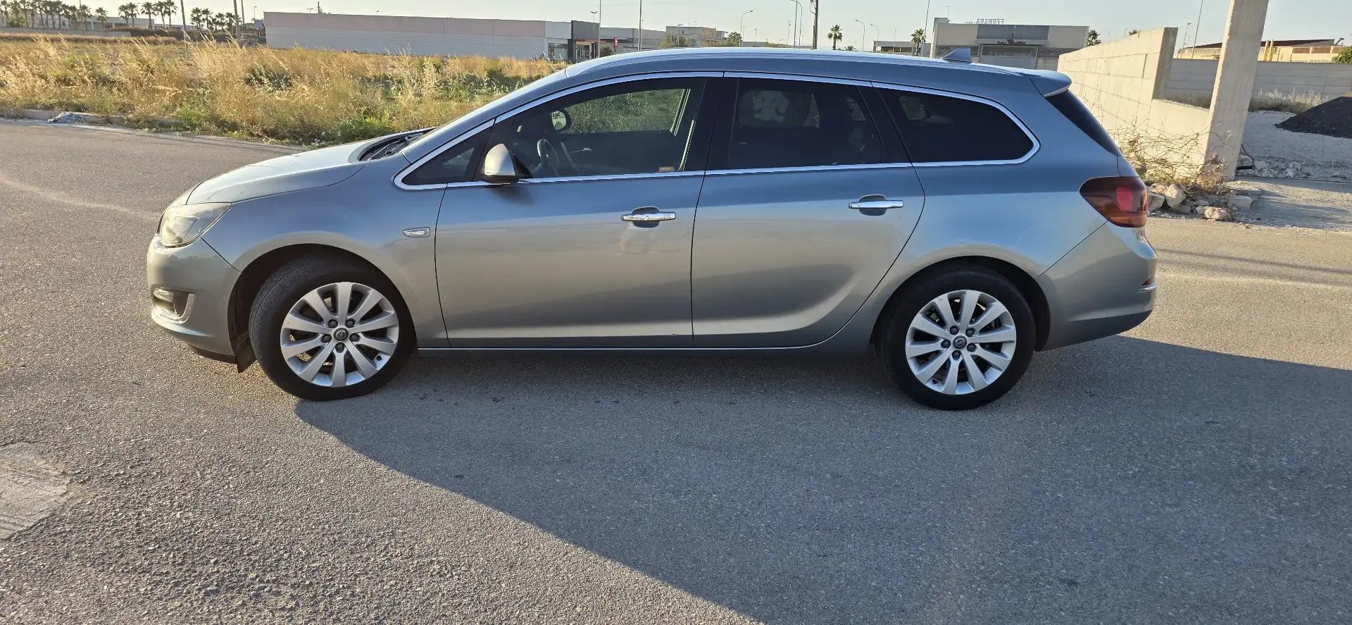 Opel Astra Sports Tourer 2.0 cdti Cosmo 165cv - 2