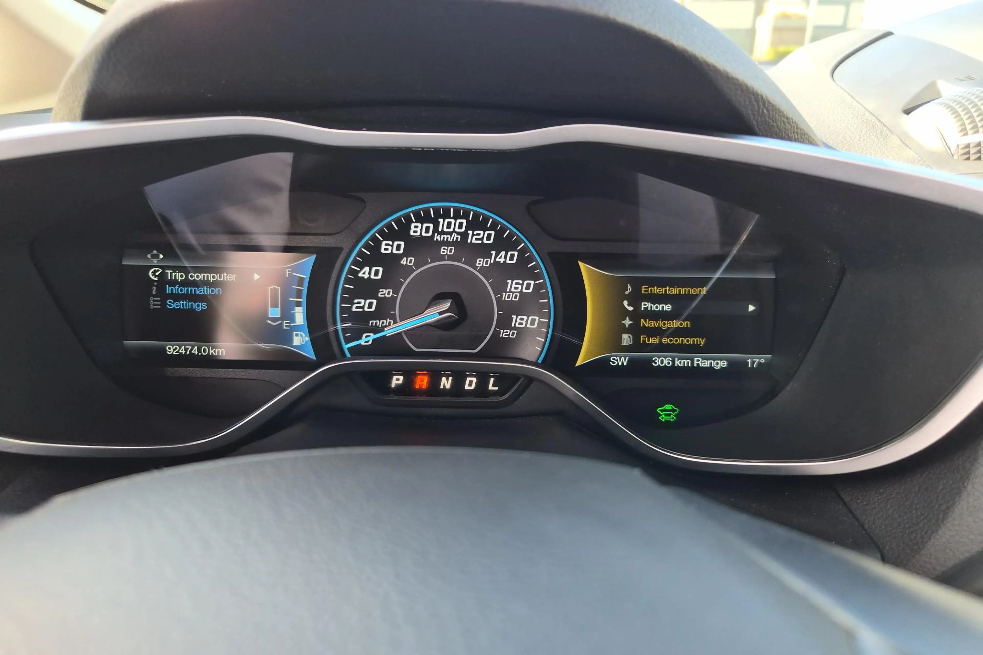 Ford C-Max 2.0 Plug-in Hybrid Titanium Plus — photo 6