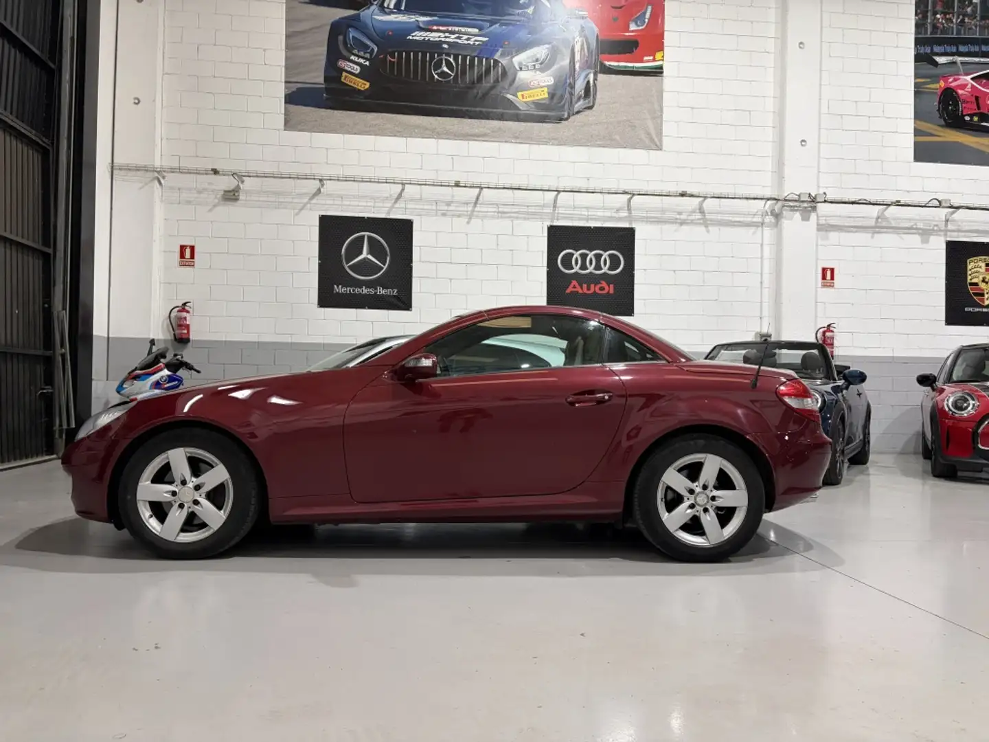 Mercedes-Benz MERCEDES-BENZ Clase SLK Descapotable  Automático Burdeos - 1