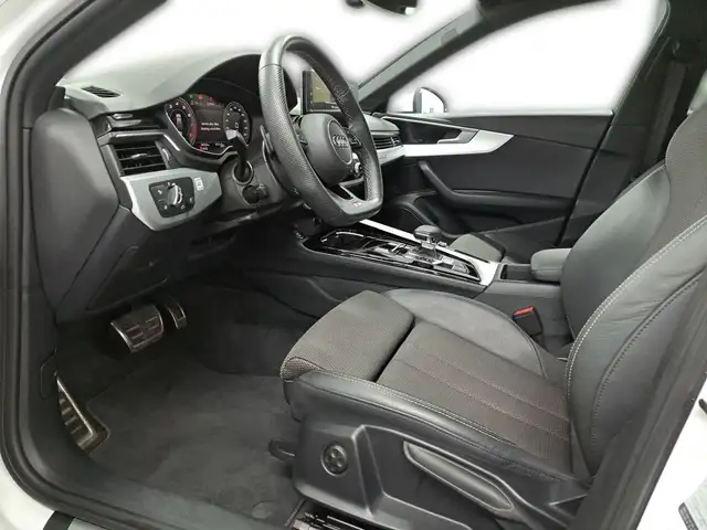 Audi A4 view 9