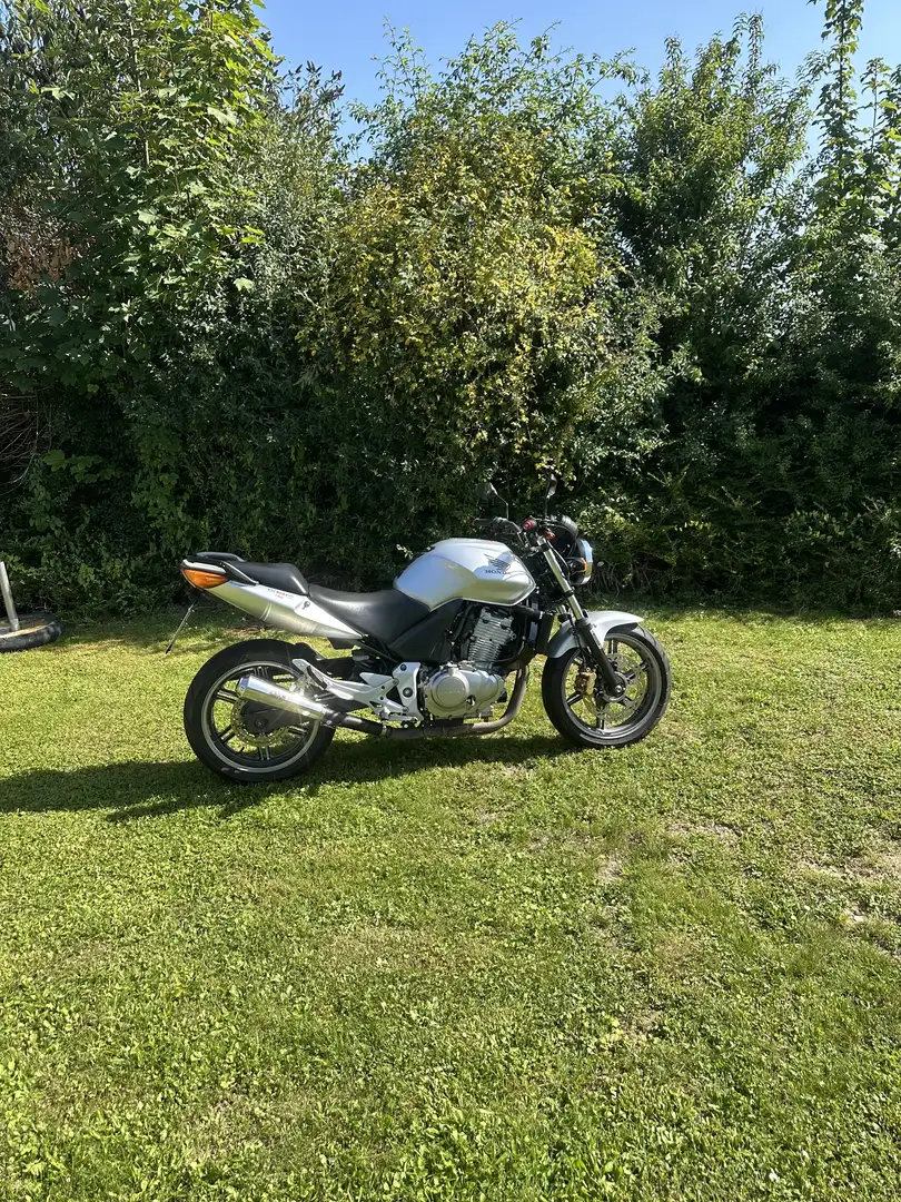 Honda CBF 500 ABS, A2 gedrosselt, Service ist neu srebrna - 1