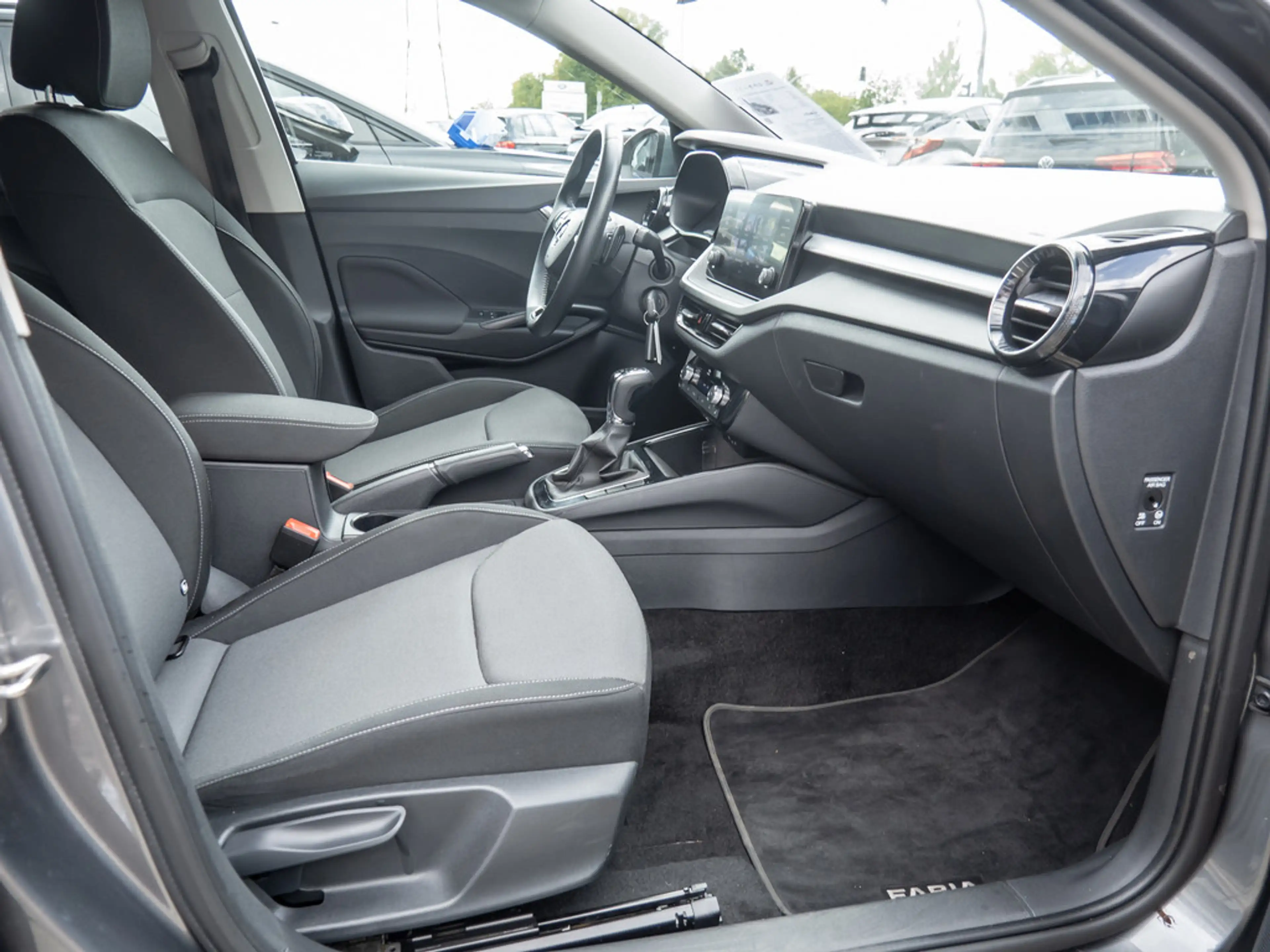 Skoda Fabia 1.0 TSI Ambition SHZ KAMERA AHK ACC LED — photo 3