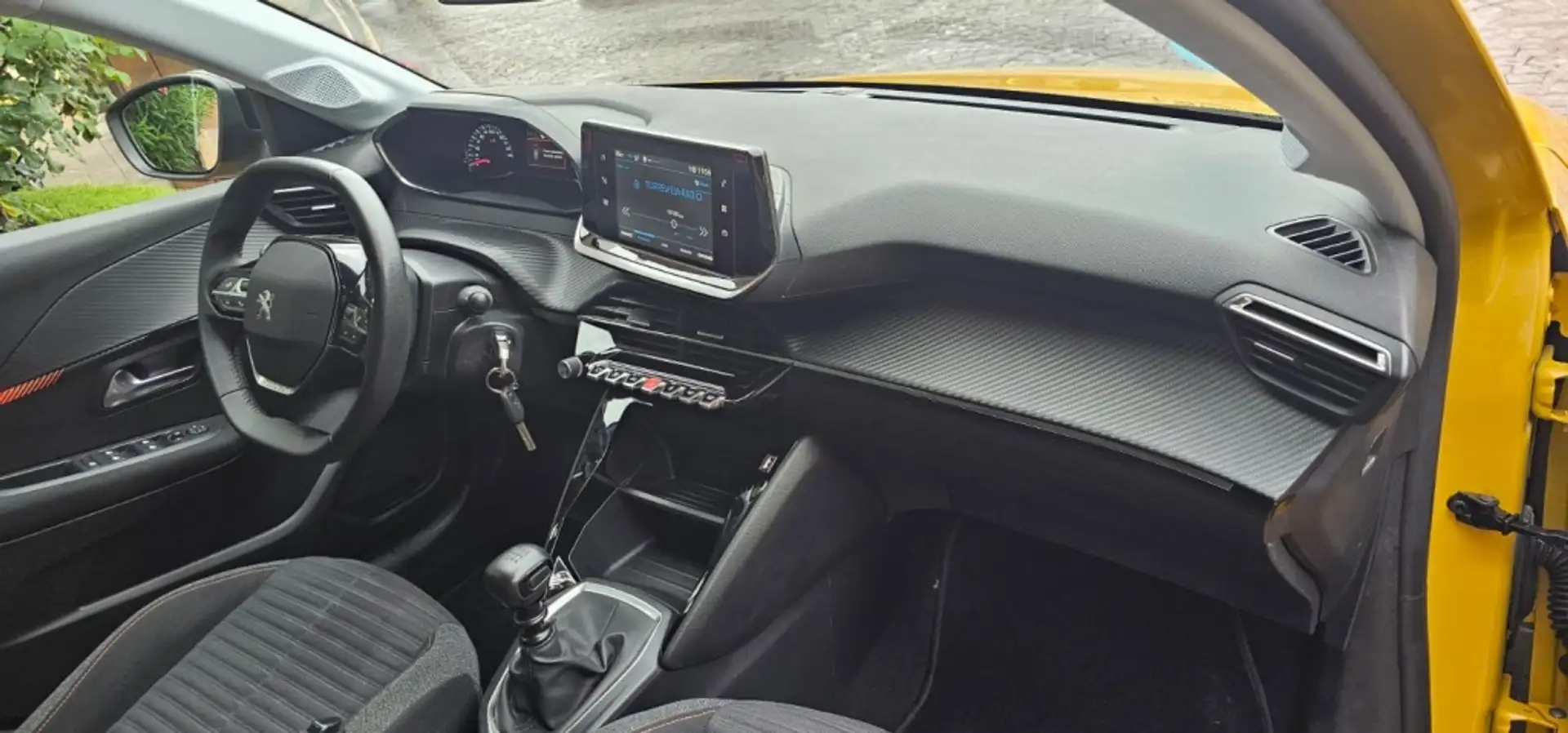 Peugeot 208 1.2 Puretech S&S Active Pack EAT8 100 Amarillo - 2
