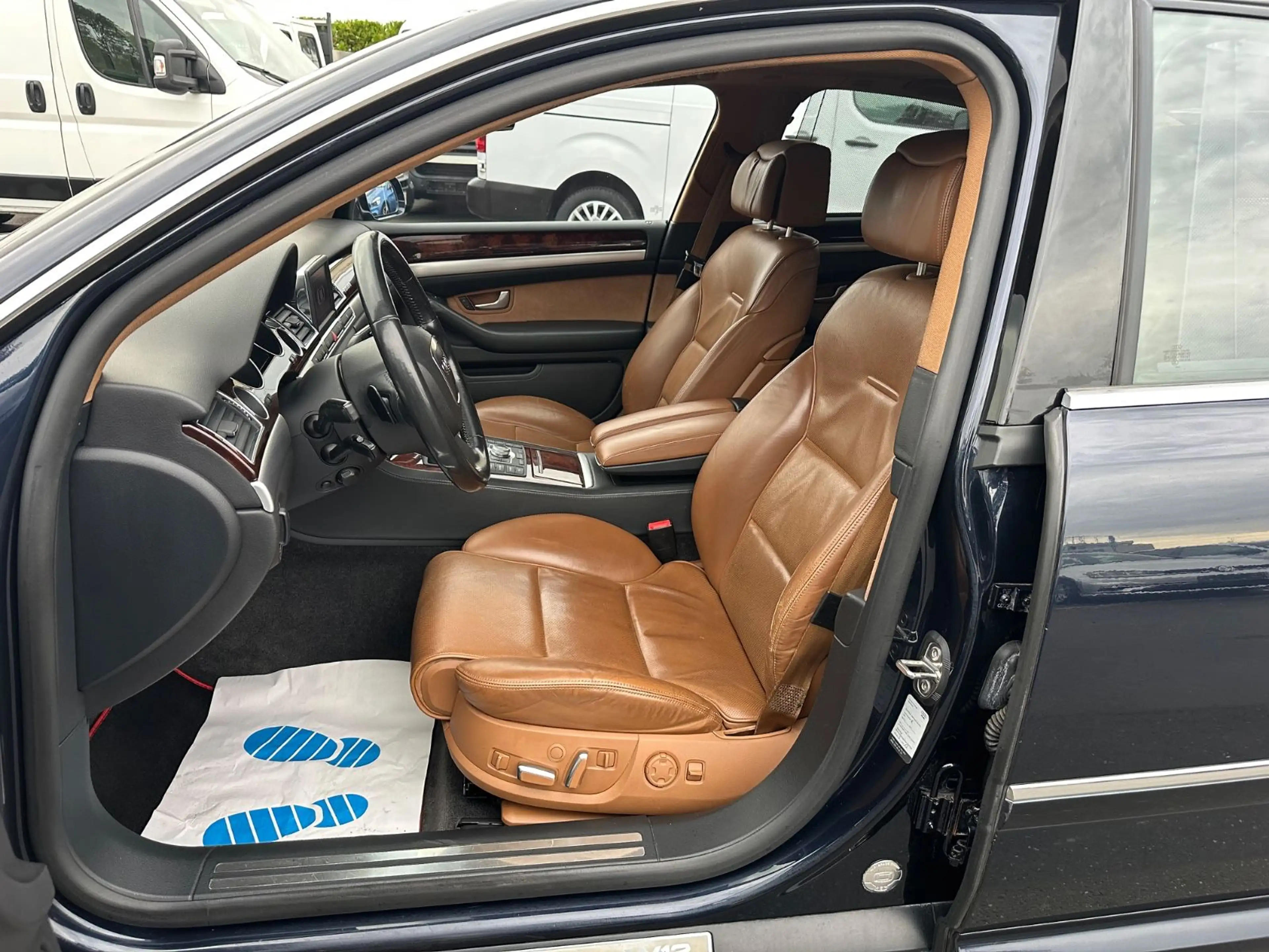 Audi A8 6.0 quattro W12 *VOLLA — photo 9