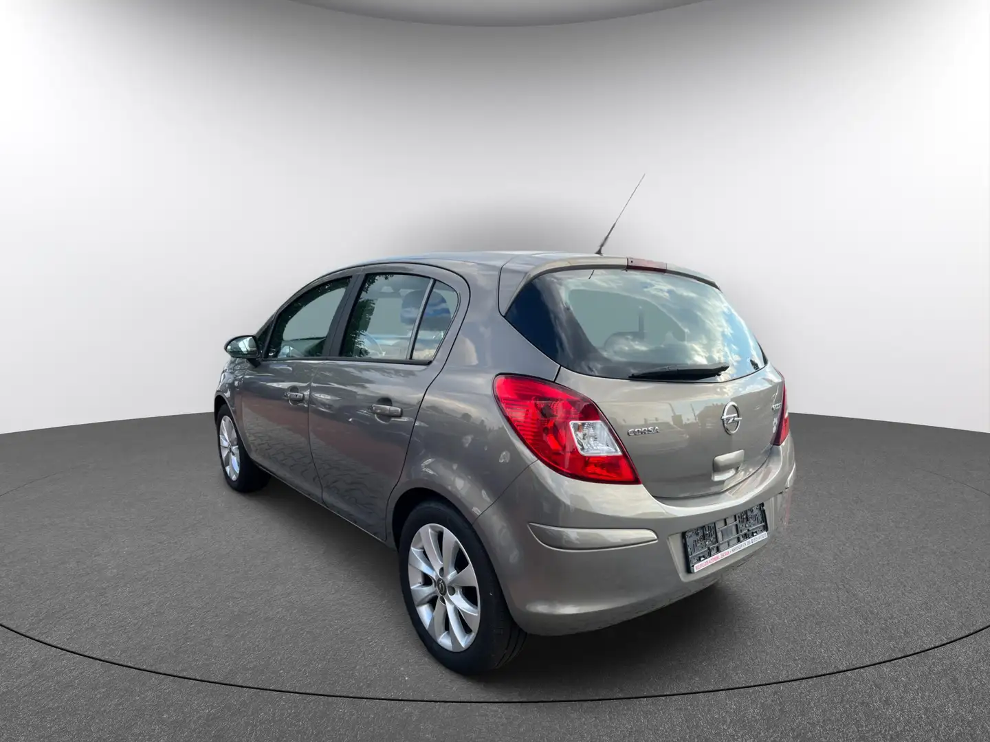Opel Corsa Active Beige - 2