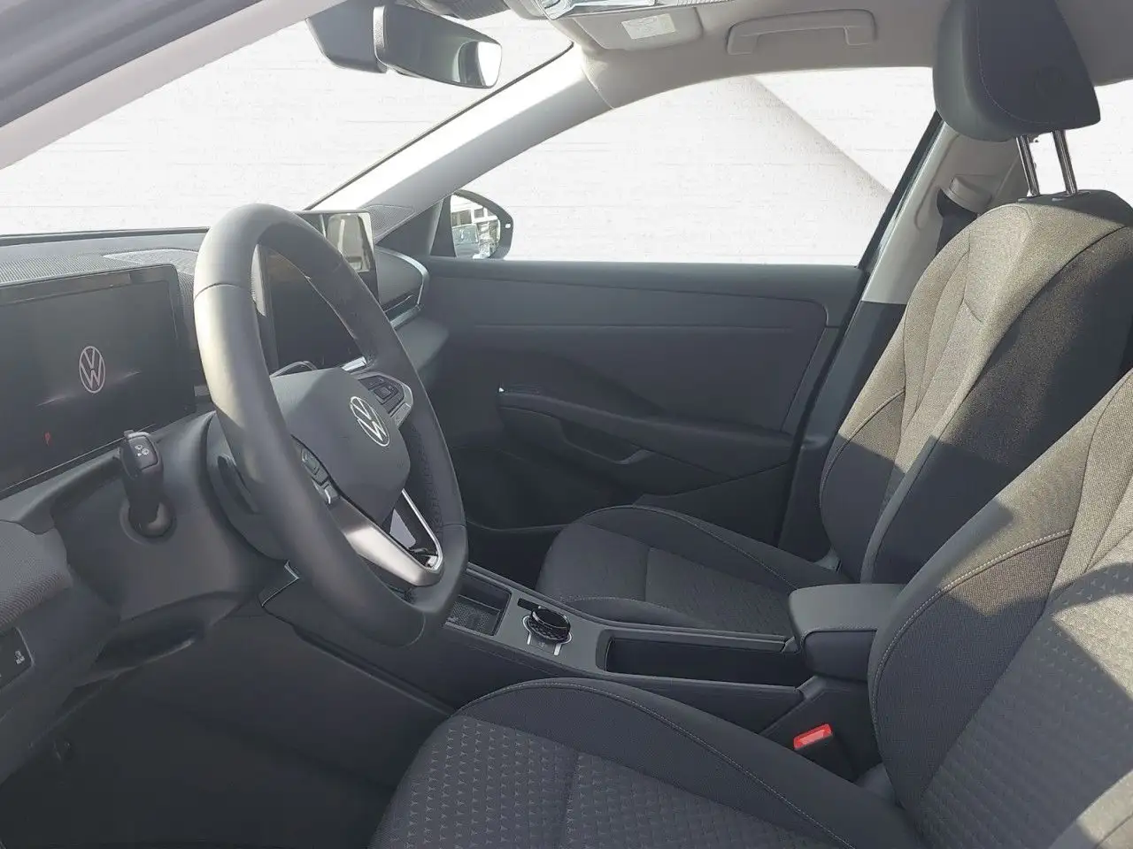 Volkswagen T-Roc T ROC 1.5 eTSI DSG LIFE CARPLAY RFK CLIMATRONIC AC 9