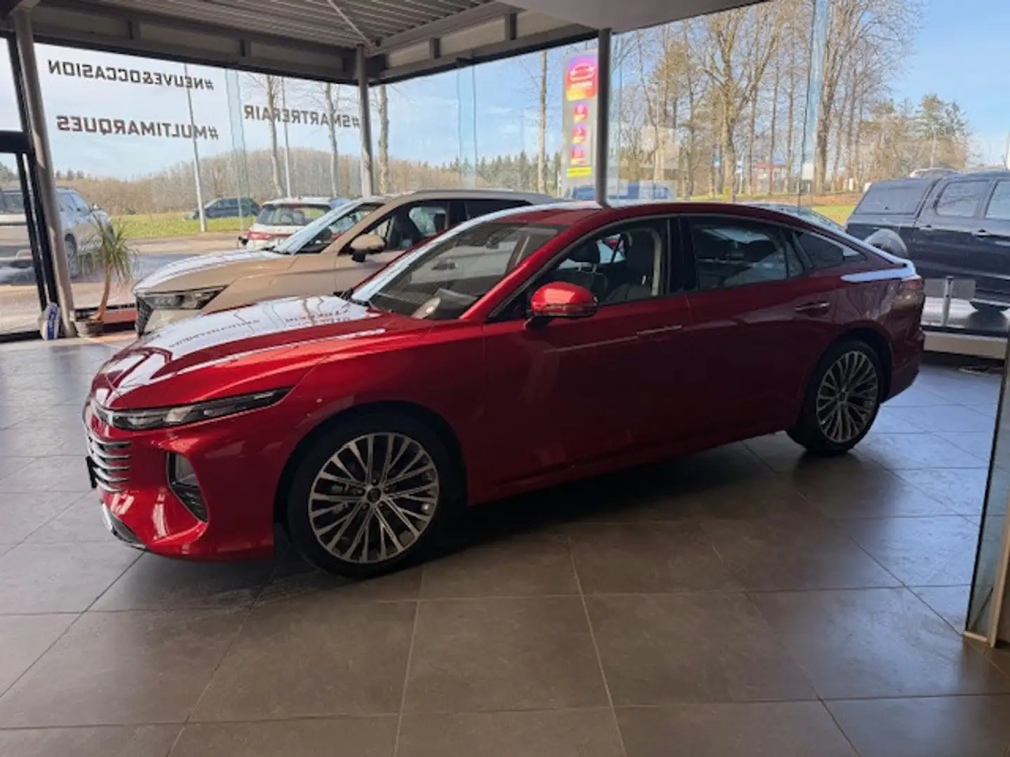 Bestune B70 2.0 TURBO 218 CV Rot - 1