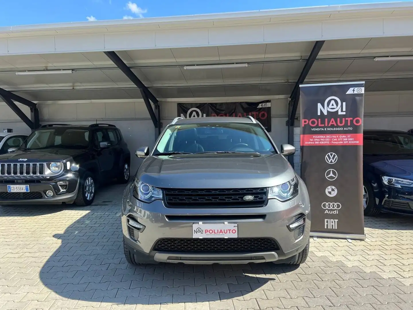 Land Rover Discovery Sport Land Rover Discovery Sport Discovery Sport 2.0 TD4 Grau - 2