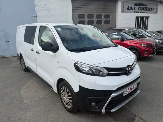 Toyota Proace 2.0 D-4D 6pl. Navi / Caméra / CarPlay