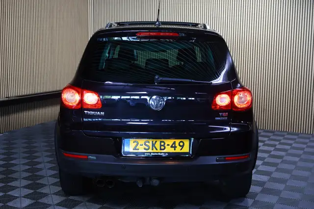 Volkswagen Tiguan view 9