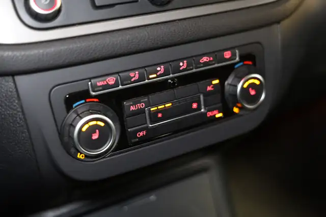Volkswagen Tiguan view 24
