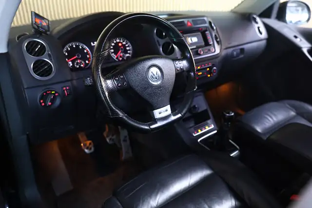 Volkswagen Tiguan view 28