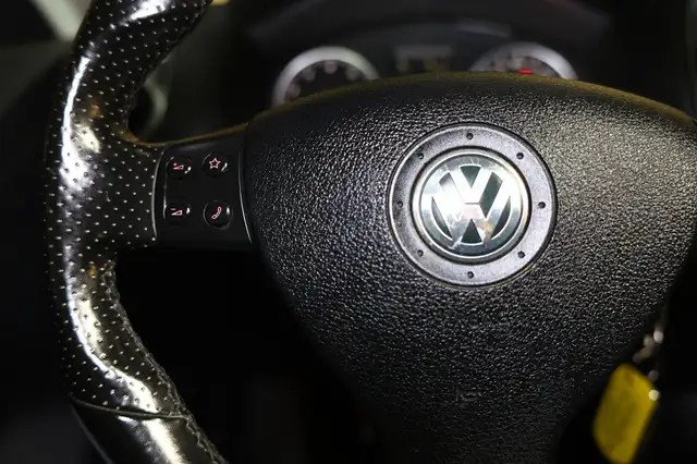 Volkswagen Tiguan view 17