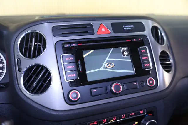 Volkswagen Tiguan view 22