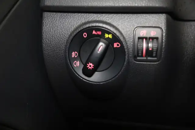 Volkswagen Tiguan view 15