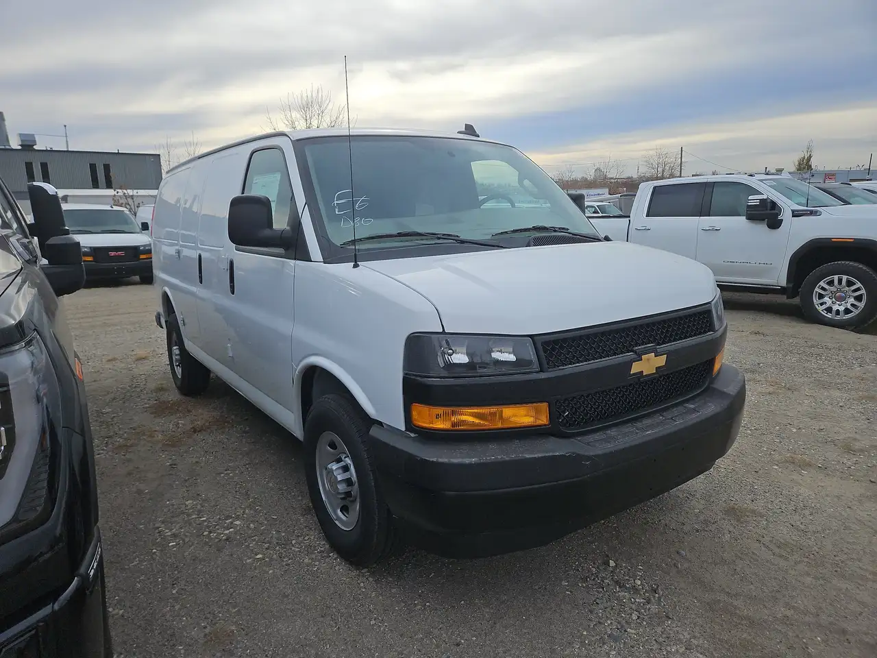 Chevrolet Express 2500 снимка Chevrolet Express 2500