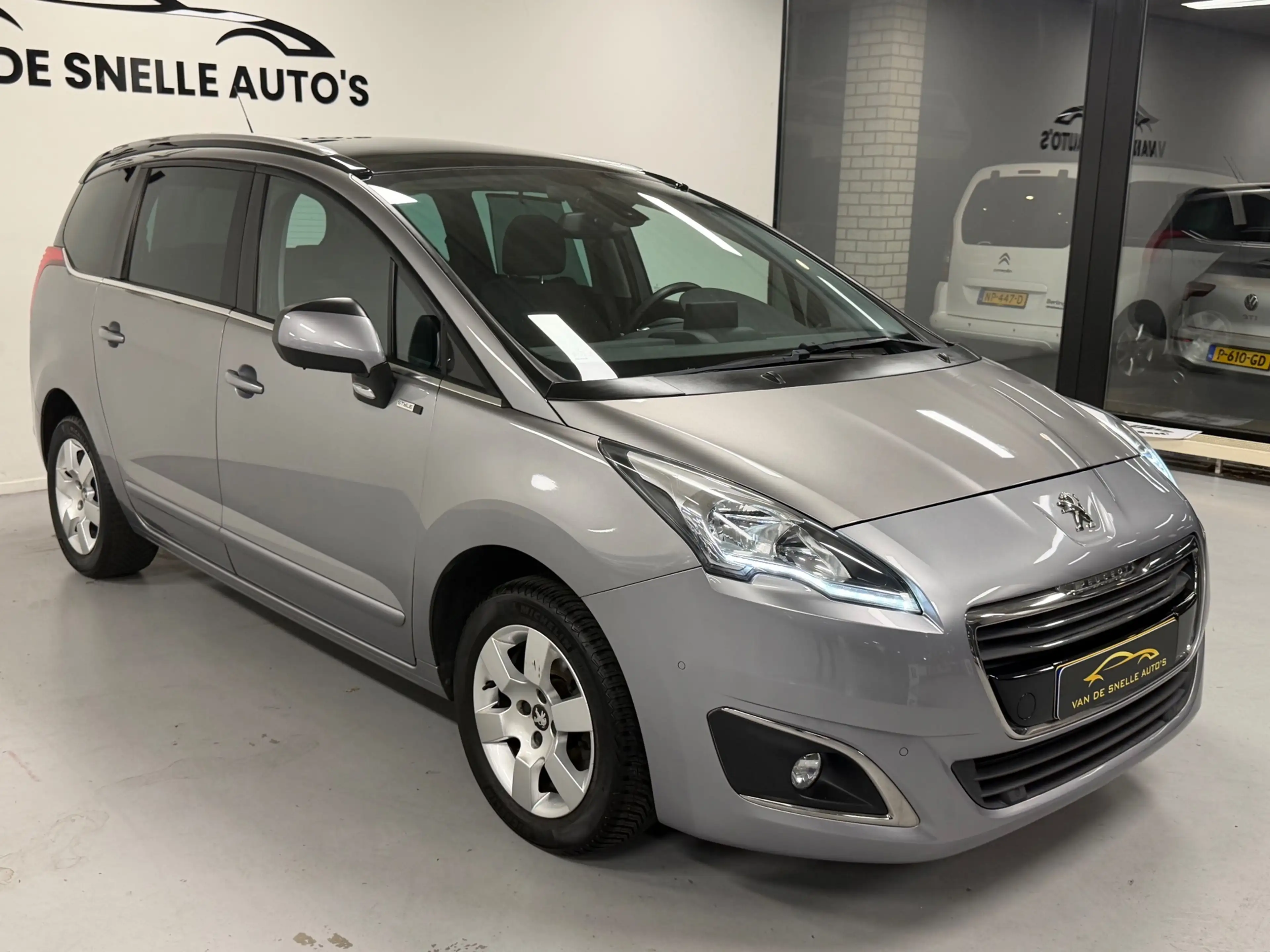 Peugeot 5008 1.2 PureTech Style 7p. CAMERA/PDC/TREKHAAK/PANO — photo 4