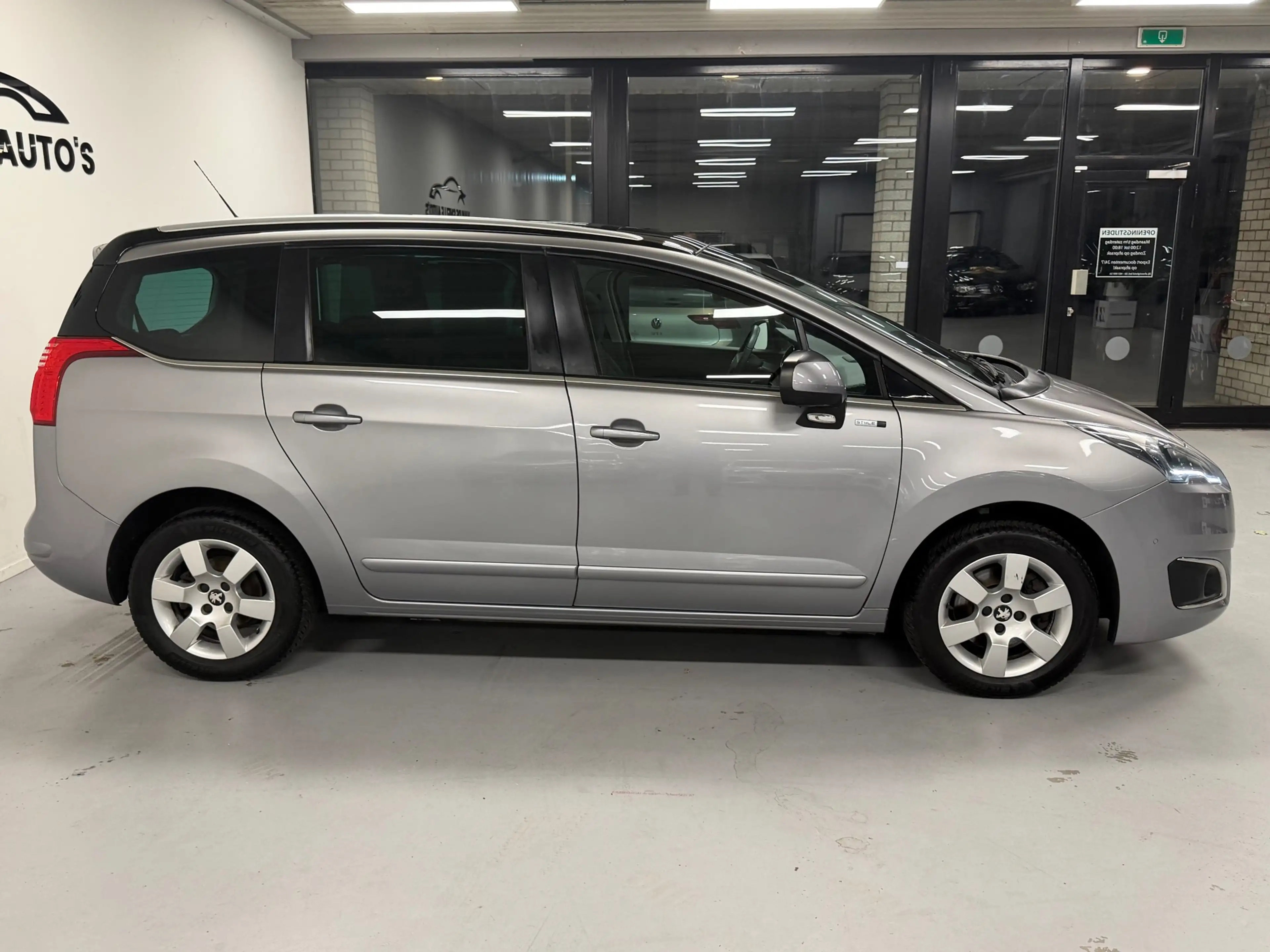 Peugeot 5008 1.2 PureTech Style 7p. CAMERA/PDC/TREKHAAK/PANO — photo 6
