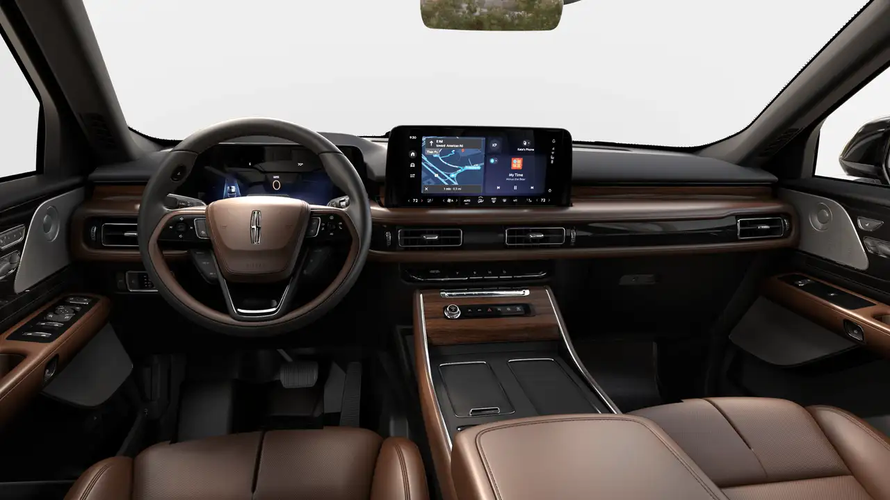 Lincoln Aviator снимка Lincoln Aviator