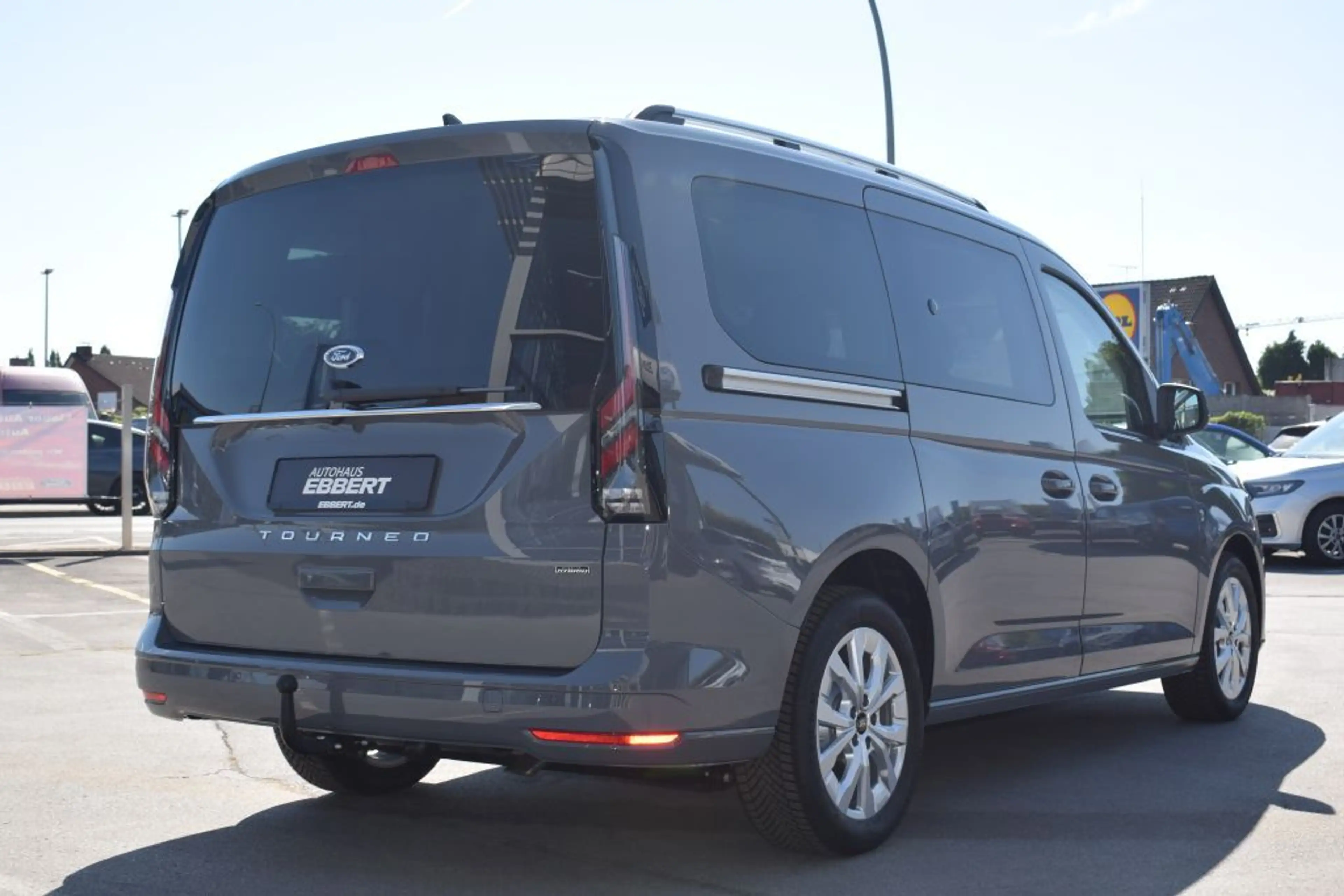 Ford Grand Tourneo Connect Titanium 1.5 PHEV. AHK,LED — photo 2