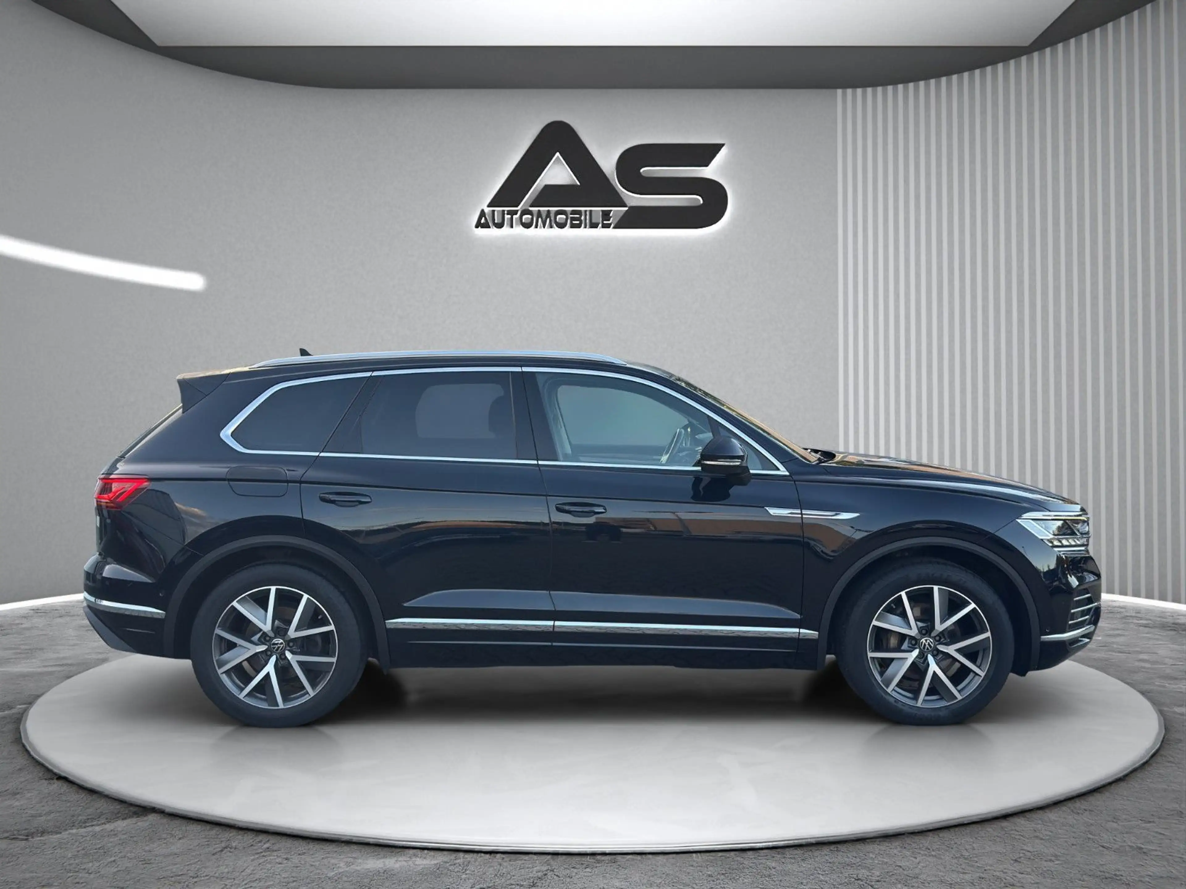 Volkswagen Touareg 3.0 TDI 4M Elegance Stdhz. Matrix Luftfd — photo 9