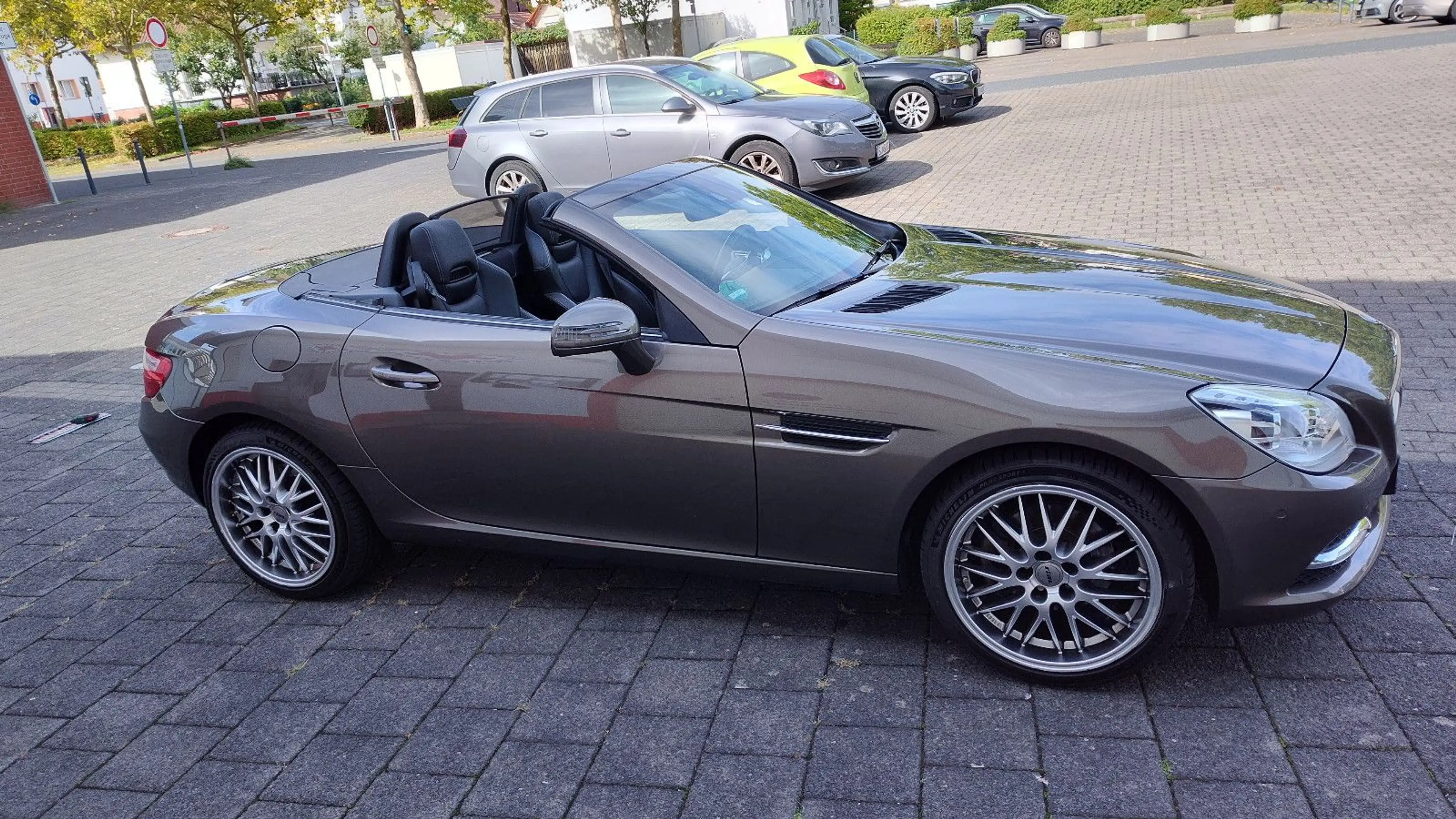 Mercedes-Benz SLK 200 Airscarf Auto NaviLeder18Zoll Scheckheft — photo 9