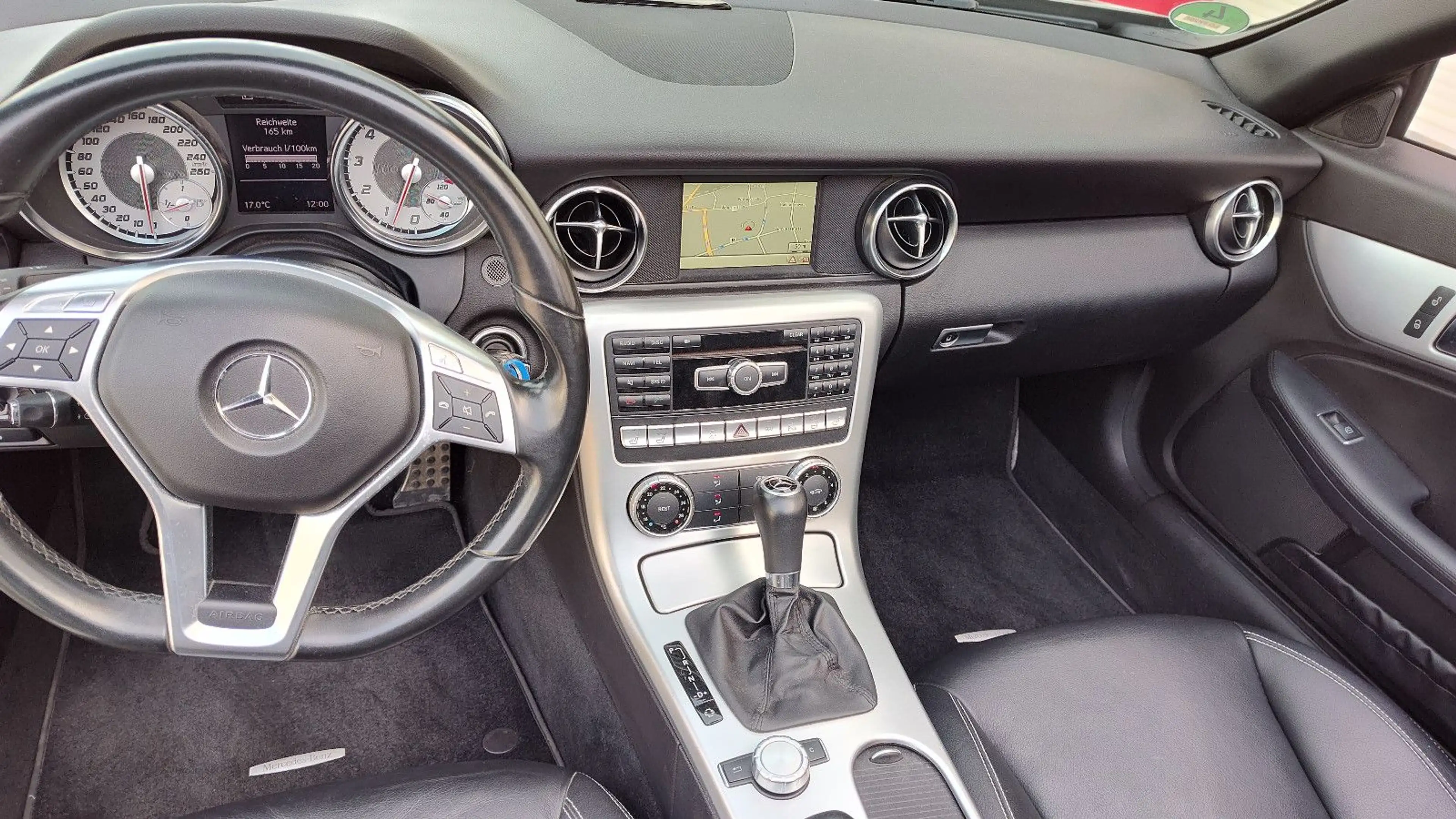 Mercedes-Benz SLK 200 Airscarf Auto NaviLeder18Zoll Scheckheft — photo 4