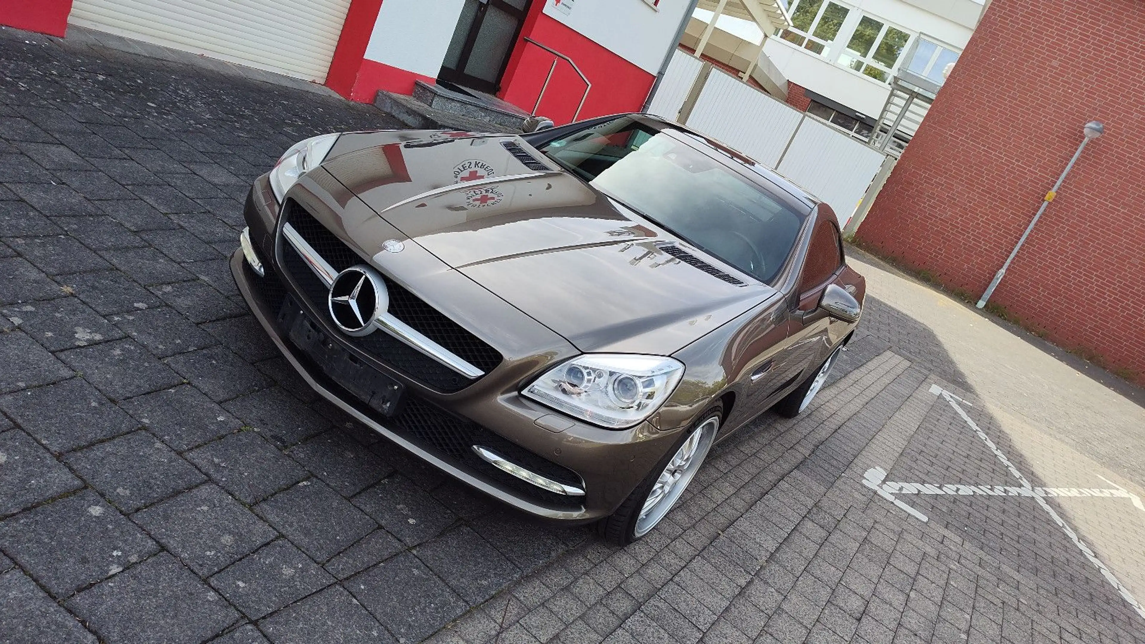 Mercedes-Benz SLK 200 Airscarf Auto NaviLeder18Zoll Scheckheft — photo 12