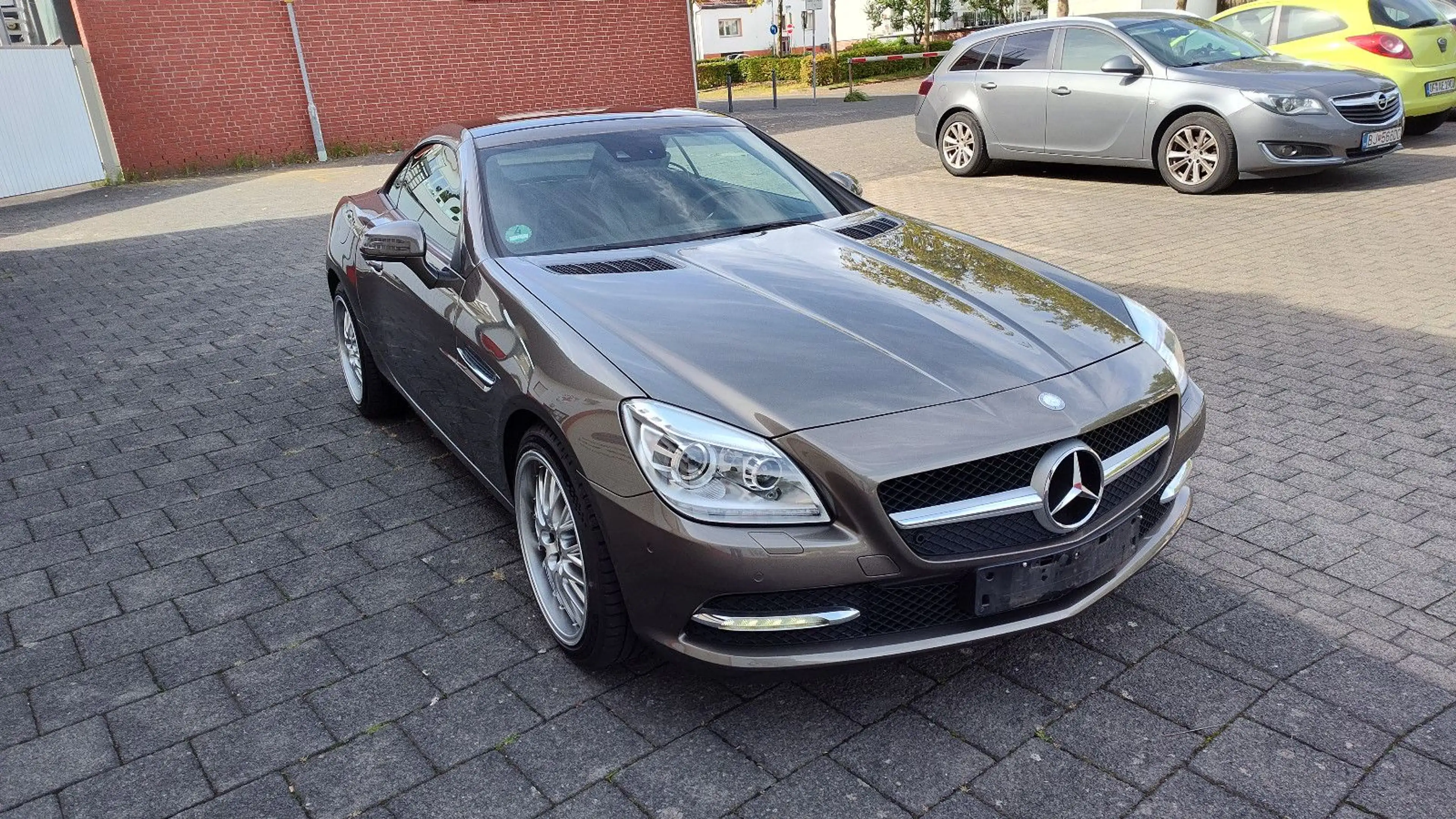 Mercedes-Benz SLK 200 Airscarf Auto NaviLeder18Zoll Scheckheft