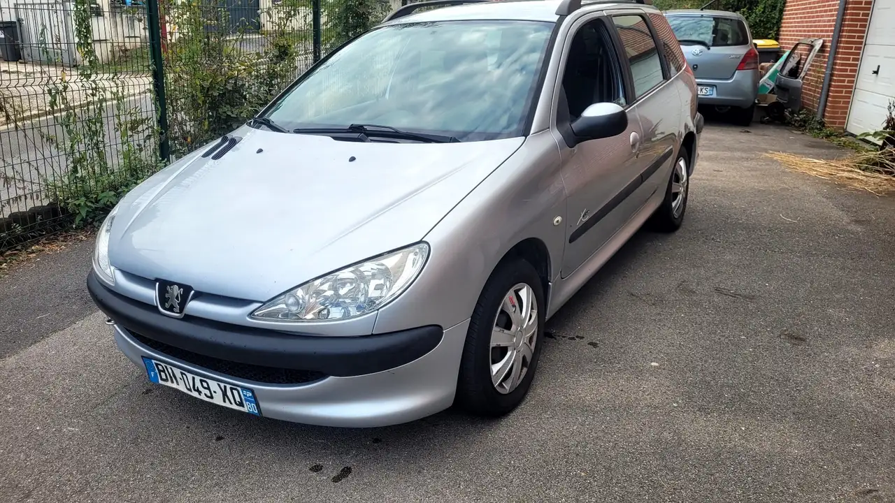 Peugeot 206