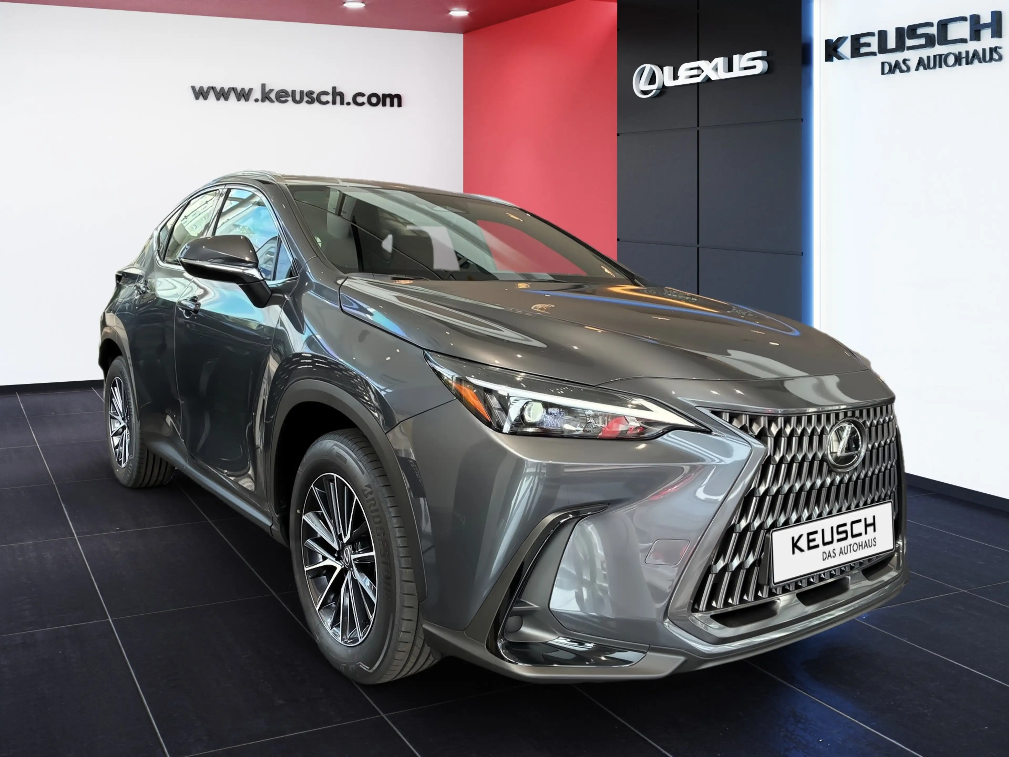 Lexus NX 350h NX SUV Comfort 350h FWD — photo 13