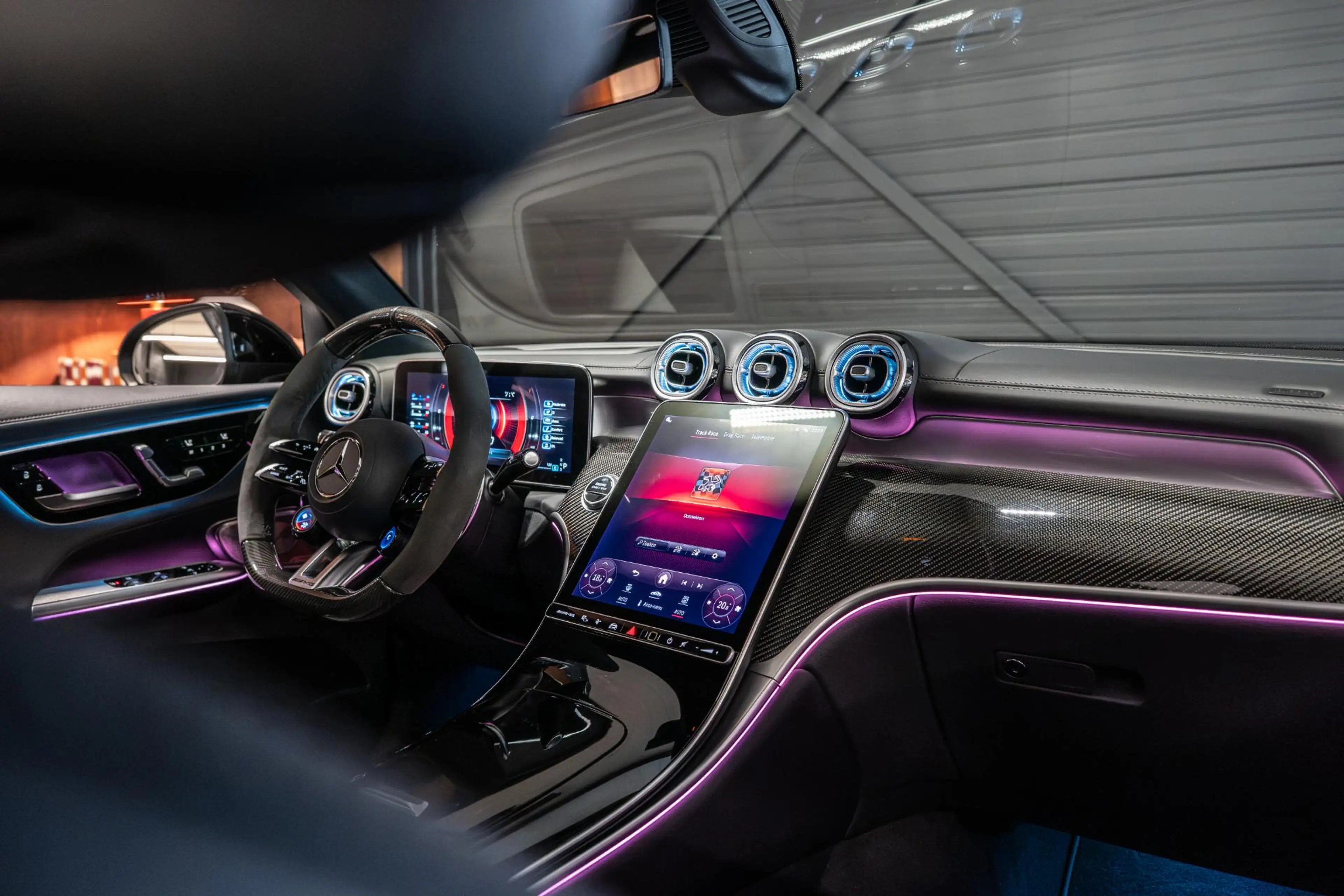 Mercedes-Benz GLC 63 AMG S E Performance Night Edition Carbon Stuur | Pano — photo 8
