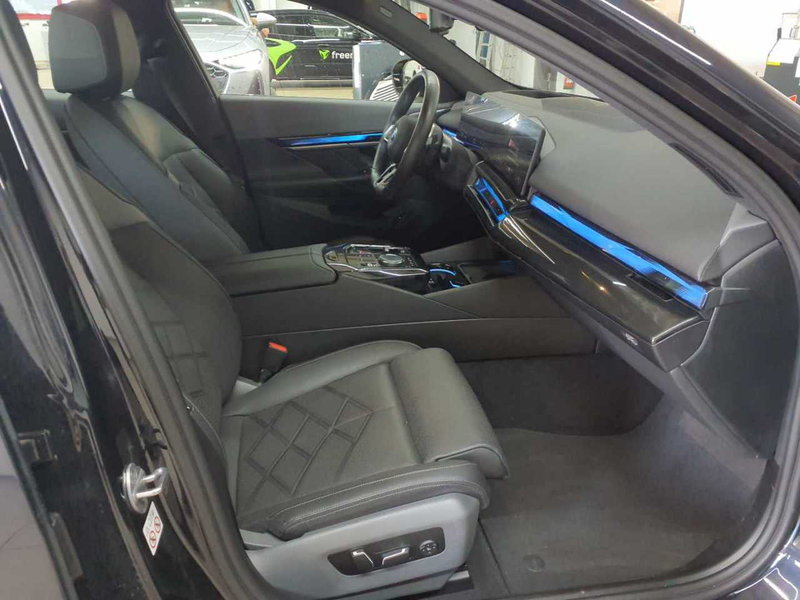 BMW 550 550e xDrive Aut. M-SPORT LEDER KAM LED — photo 8