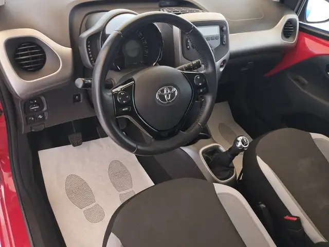 Toyota Aygo view 9