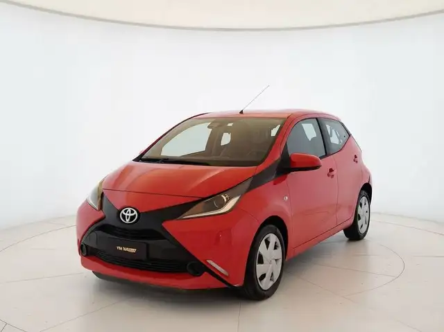 2017 Toyota Aygo in Red for sale