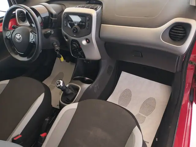 Toyota Aygo view 15