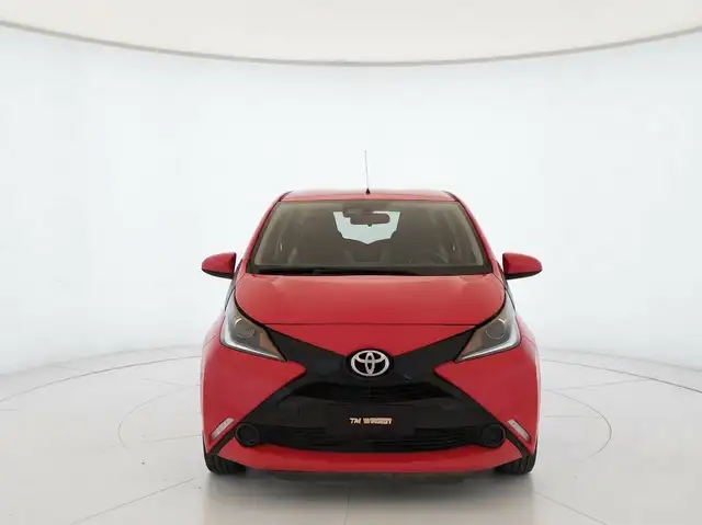 Toyota Aygo view 3