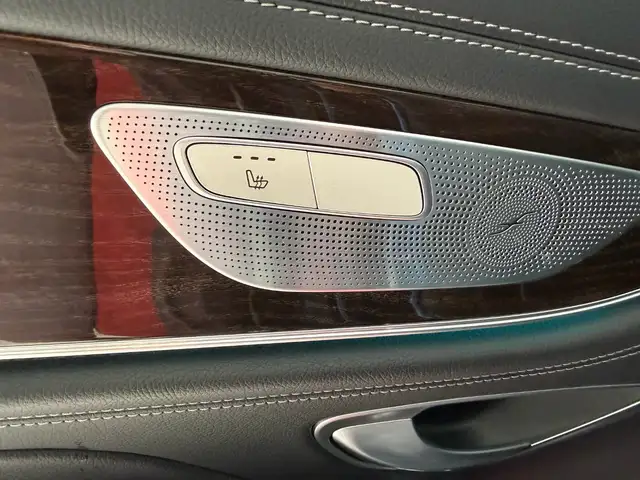 Mercedes-Benz CLS view 20