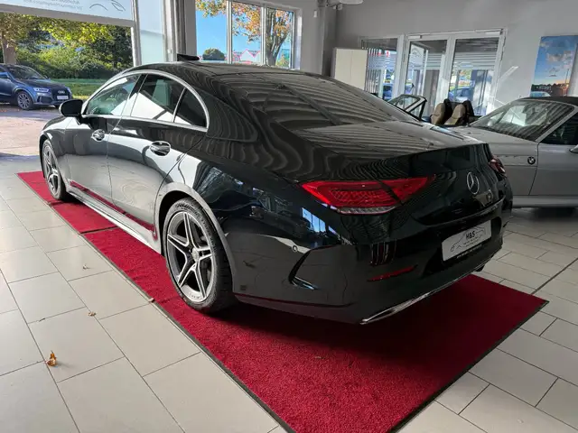 Mercedes-Benz CLS view 4