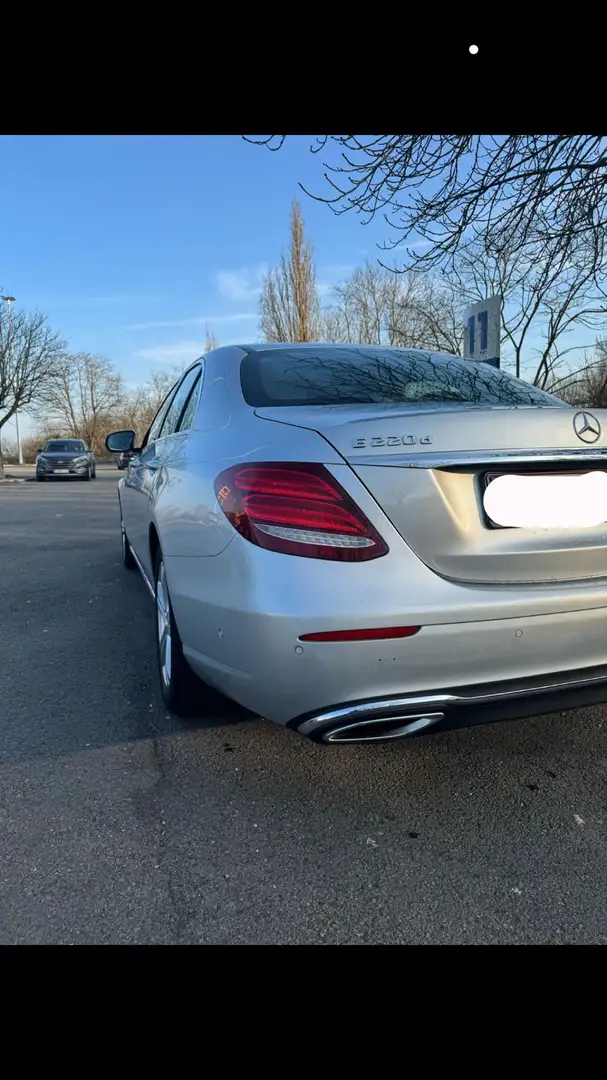 Mercedes-Benz E 220 - 2