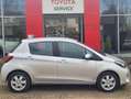 Toyota Yaris 1.5 Hybrid Comfort SHZ Navi Klima Winterreifen Silber - thumbnail 1