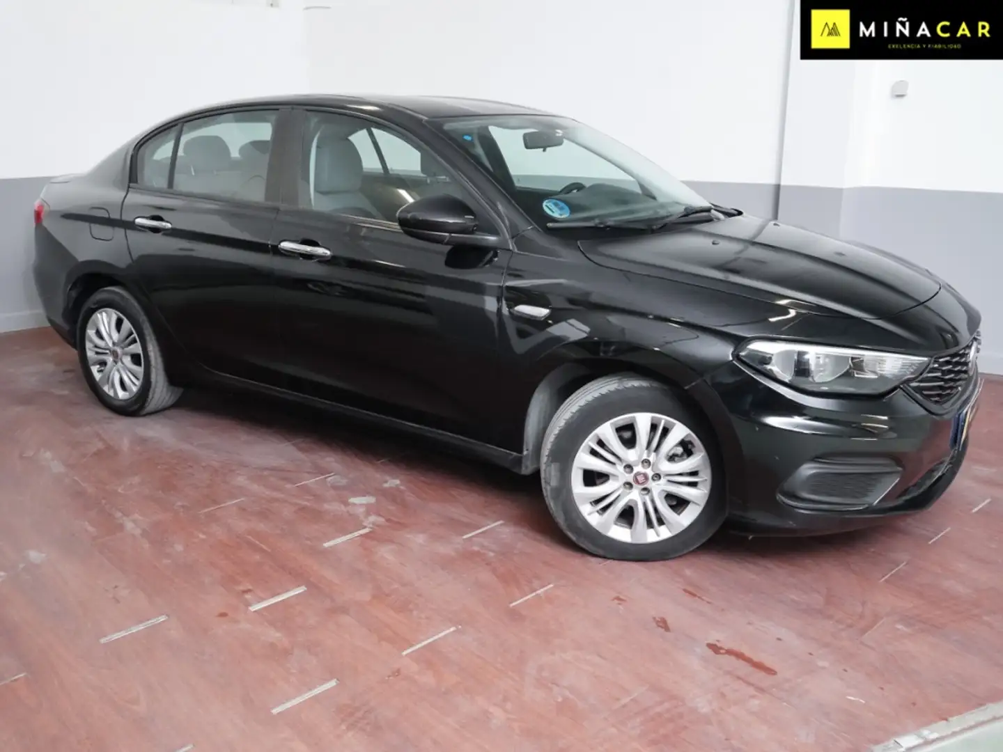 Fiat Tipo 1.4 T-Jet Gasolina/GLP Easy Negro - 2
