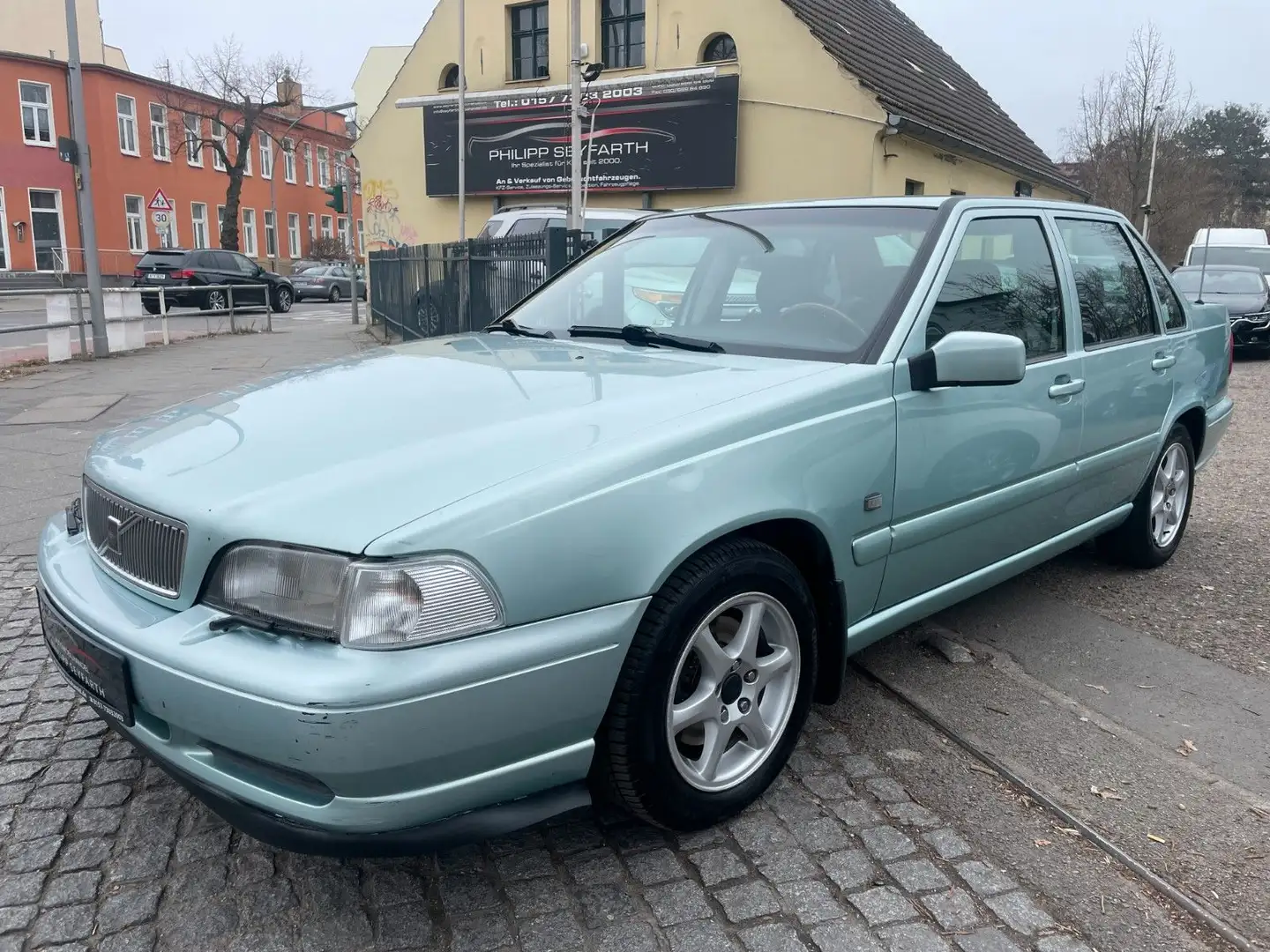 Volvo S70 LIMOUSINE 2.0 *AUTOMATIK*KLIMA*LEDER*TÜV NEU Bleu - 1