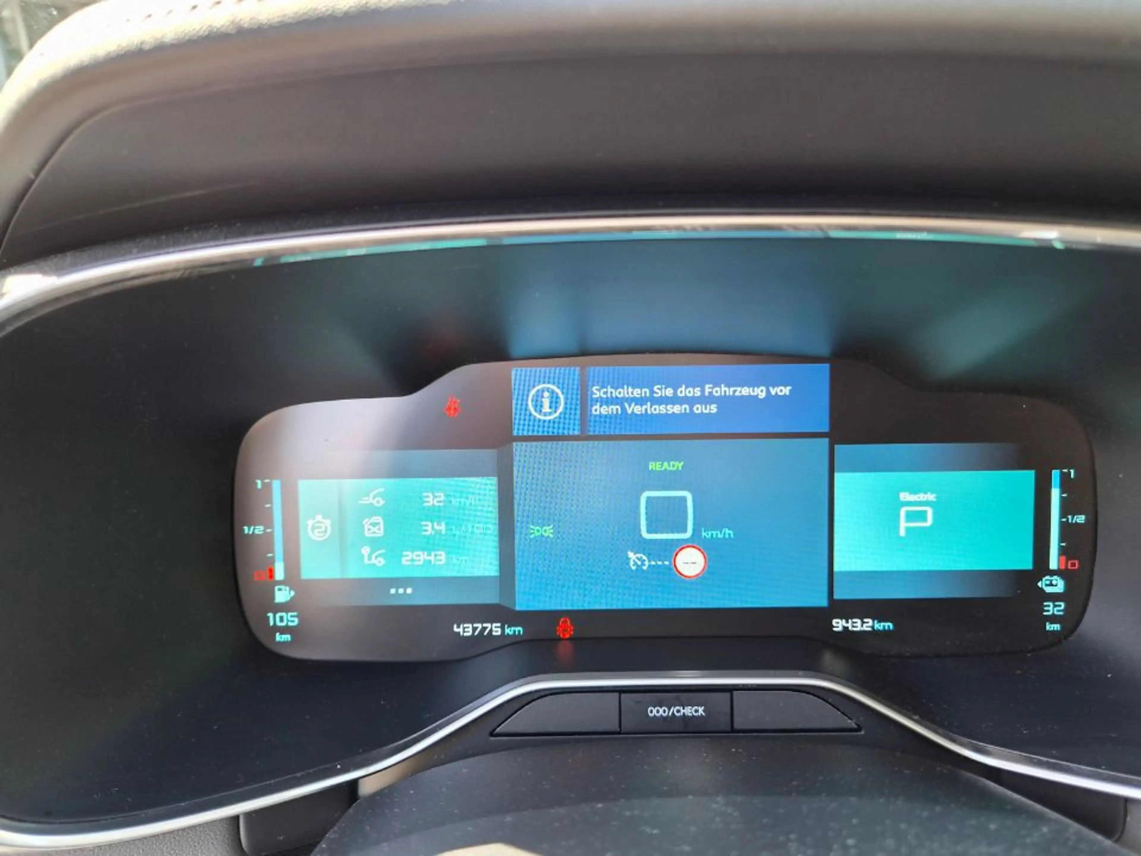 Citroen C5 Aircross Feel Pack Hybrid — photo 12