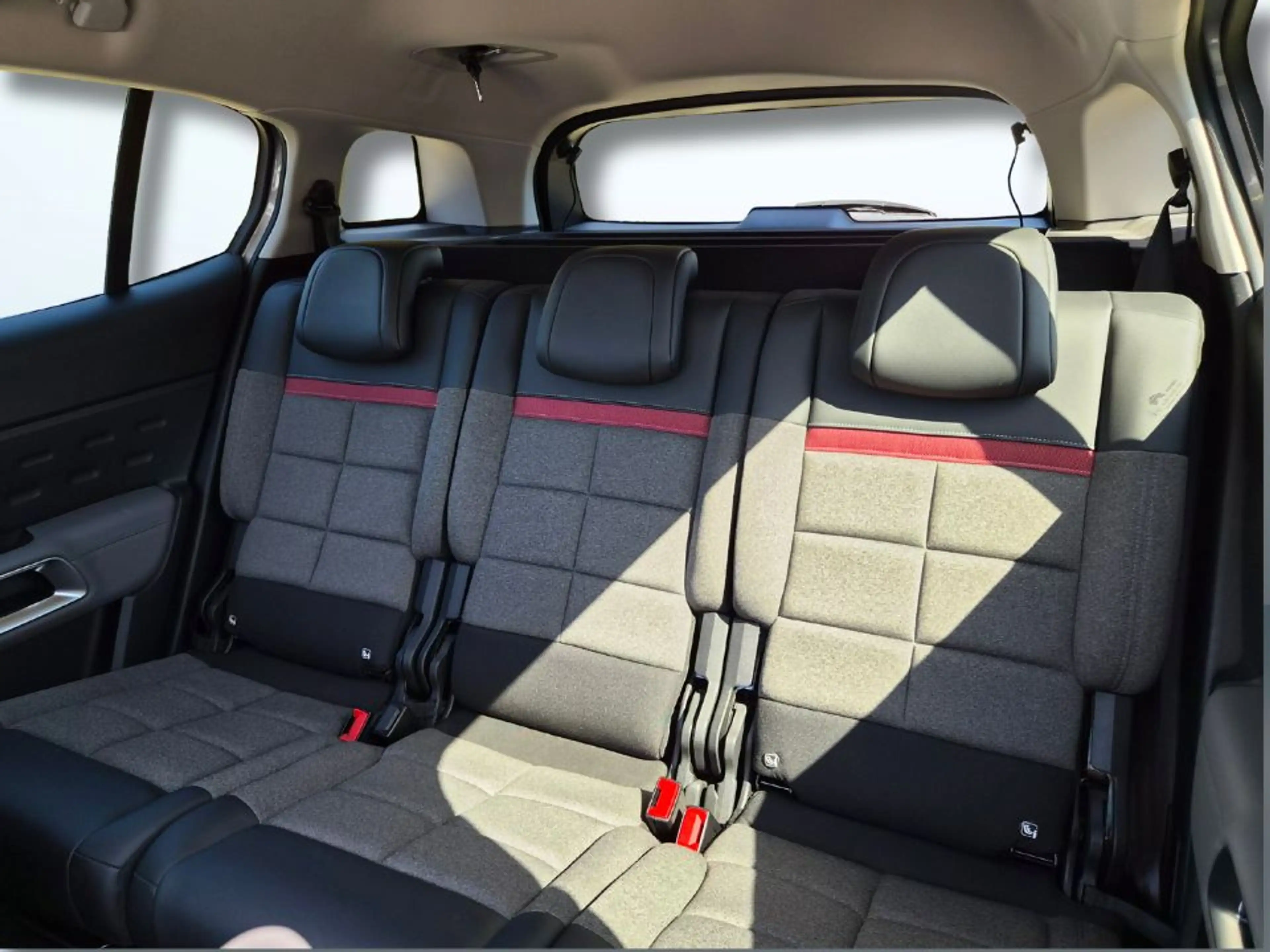 Citroen C5 Aircross Feel Pack Hybrid — photo 6